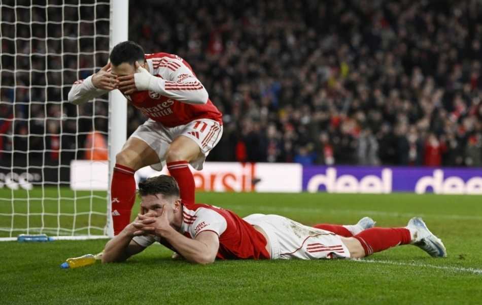 Arsenal 3-0 Sunderland Gunners Stretch Lead to Nine Points After Resolute Display at the Emirates